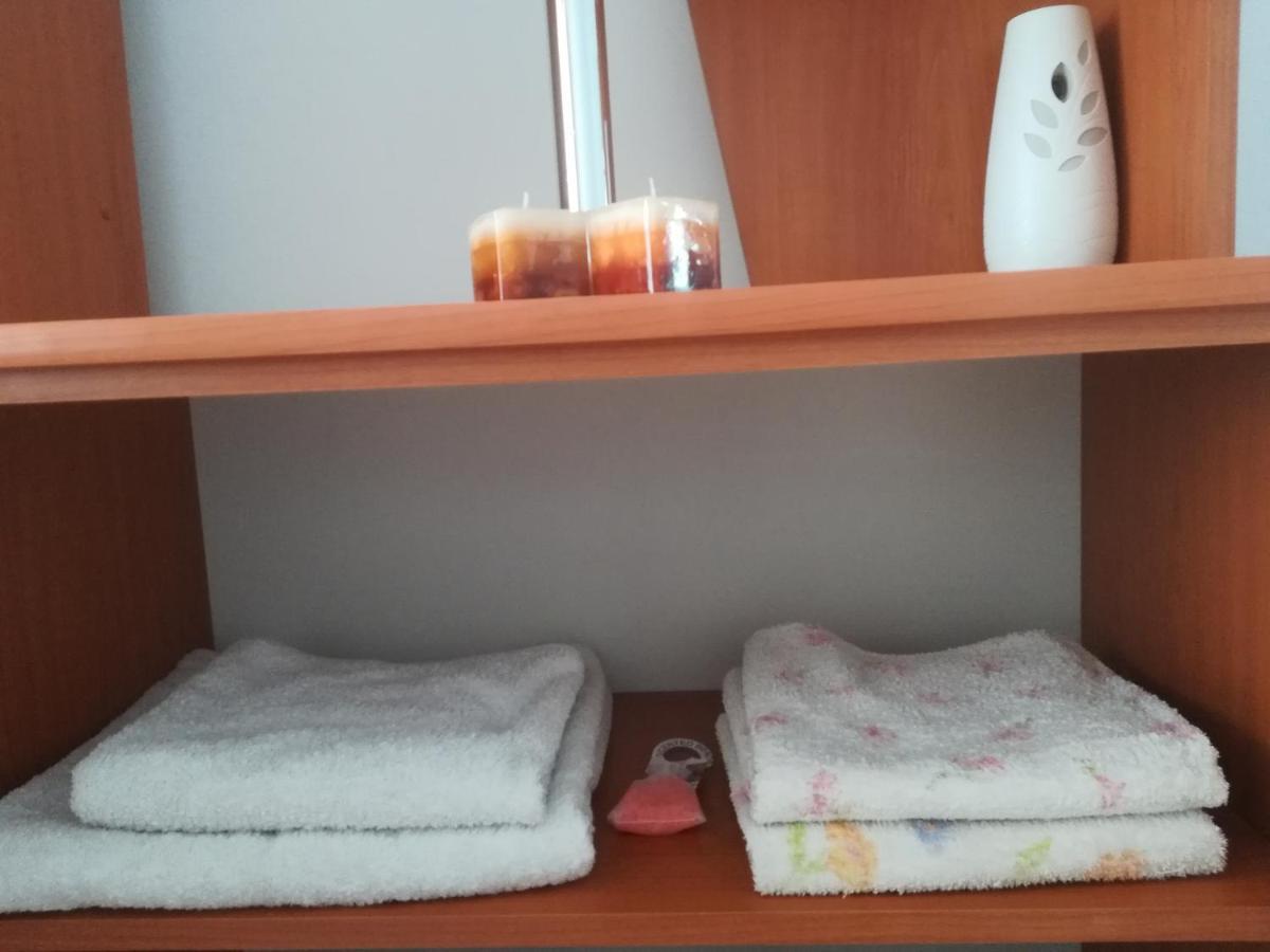 Simona Daire Topliţa Dış mekan fotoğraf
